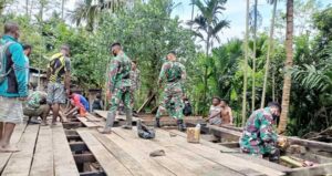 Satgas TNI Bantu Perbaiki Rumah Warga di Batas RI – PNG