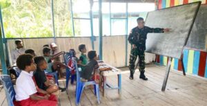 Satgas TNI Terjun Jadi Pengajar di SD Perbatasan