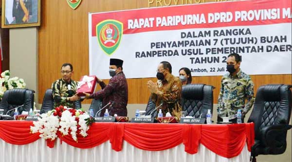 7 Ranperda usulan Pemprov Mal