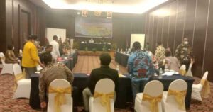 Aksi Banting Meja Warnai Rapat DPRD Kabupaten Jayapura, Ini Pemicunya