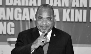 Jenasah Tokoh Pemekaran Papua Barat Tiba di Manokwari Minggu Pagi