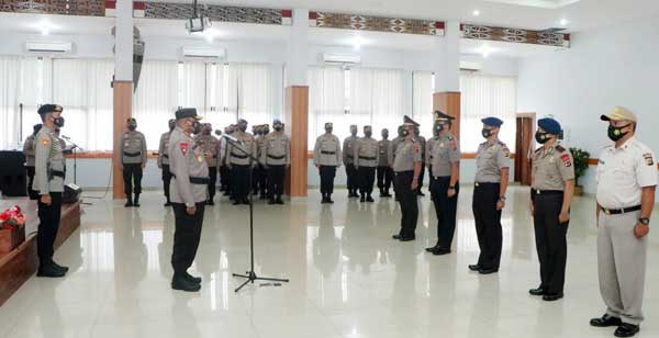 Kapolda Pap 654 Pers PNS Naik Pangkat