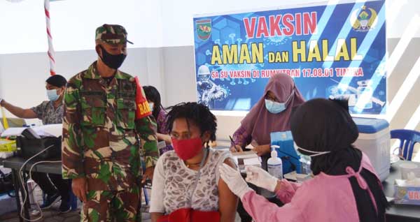 Hari Ketiga, Serbuan Vaksinasi Covid-19 di Mimika Capai 1523 Orang 17 Kodim Mimika Serbuan Vaksinasi C19