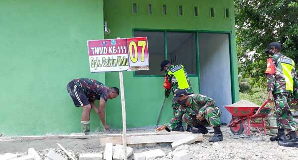 Satgas TMMD 111 BN Motivasi Warga