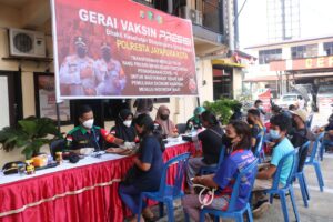 Gerai Vaksin Presisi Polresta Jayapura Kota Prioritaskan Anak – Anak