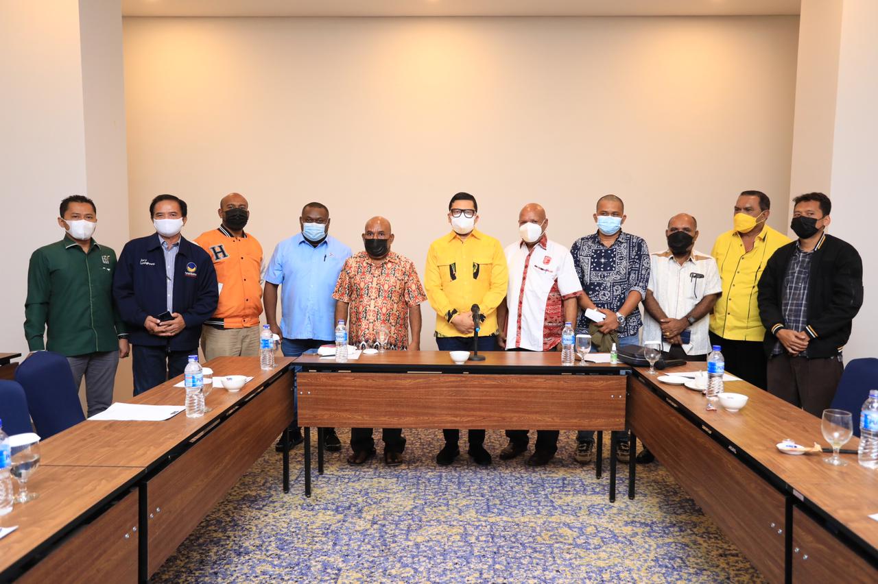 Target 14 Agustus 2021 Berkas Dua Nama Cawagub Papua Sudah Rampung 11 WhatsApp Image 2021 07 24 at 22.23.08