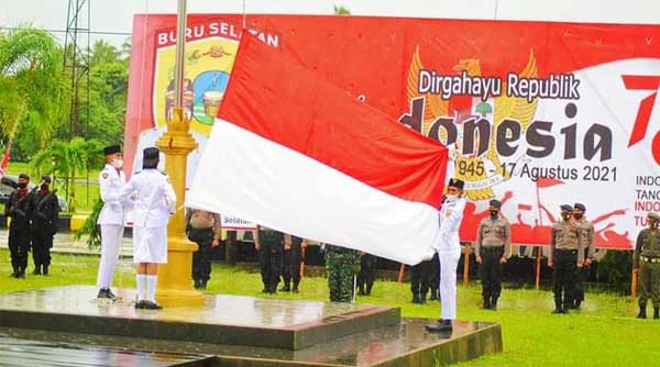 Bupati Safitri Pembina Upcra HUT RI 76 2