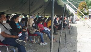 Masyarakat Pesisir dan Nelayan Baguala Jadi Sasaran Vaksin TNI AL