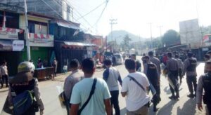 Polisi Bubarkan Paksa Demo KNPB, Massa Aksi Sempat Melawan