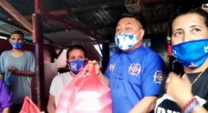 Meski Diguyur Hujan, BMW Lanjut Berbagi Kasih di Urimessing