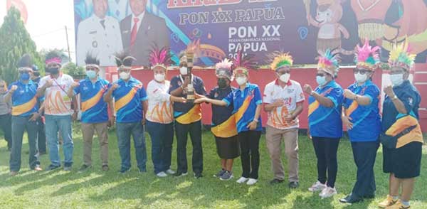 Bupati Herry : Papua Harus Ukir Sejarah Baru di PON XX 2021
