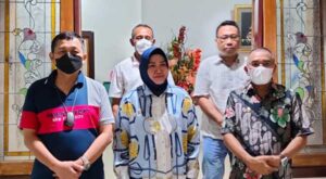 Bupati Bursel Temui Kajati Maluku, Ini Yang Dibahas