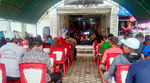 Bupati Safitri Pasar Kai Wait3
