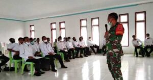 Danramil Daruba Bekali 42 Balon Kades Soal Wasbang – Bela Negara