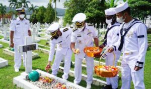 HUT ke 76 TNI AL, Lantamal IX Gelar Ziarah dan Baksos