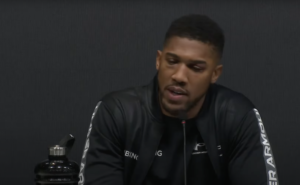 Anthony Joshua Kalah Angka dari Olksandr Usyk