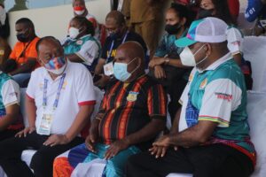 Kapolda Dampingi Gubernur Lukas Enembe Nonton Bareng Sepak Bola di Mandala