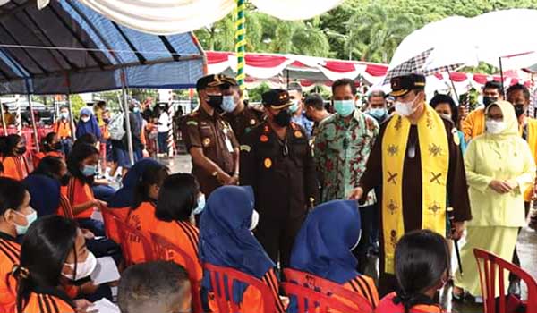 vaksinasi kejaksaan tinggi maluku