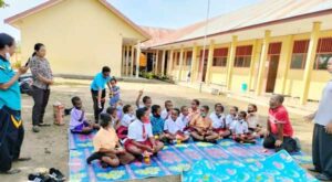 Kunjungi Anak Pengungsi Korban Insiden Posramil Kisor, Ini Usulan Komnas HAM