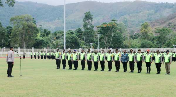 Ka Ops Deraku Cartenz Pimpin Apel Pengamanan Pembukaan PON XX 14 Ka Ops Deraku Cartenz Apel Buka PON XX