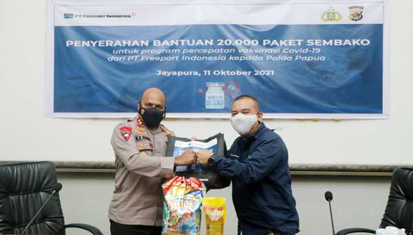 PT FI Bantu 20000 Paket Sembako
