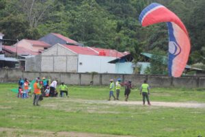 Pengamanan Ketat, Dua Hari Pertandingan Cabor Paralayang Berjalan Aman