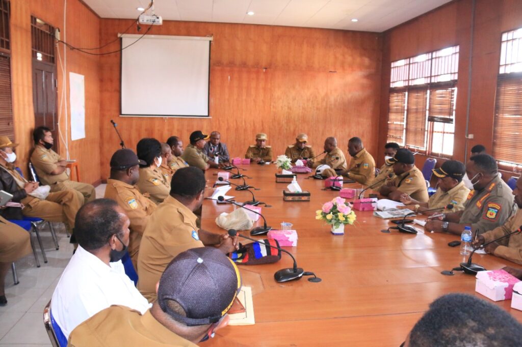 Rapat Perdana, Plt Sekda Pegubin Fokus Benahi Kinerja OPD