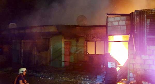Kebakaran 3 Rumah di Heram