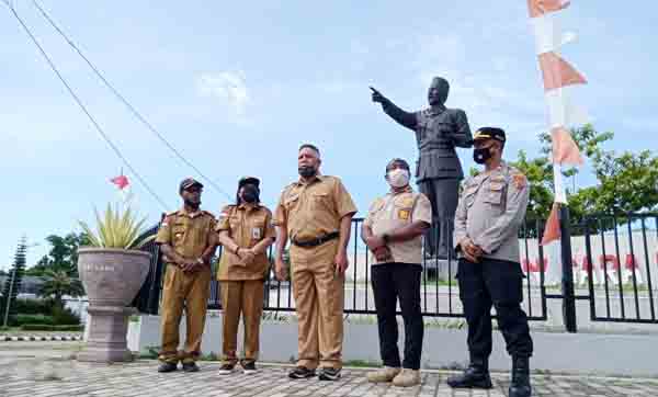 Komjen PW Patung Bung Karno