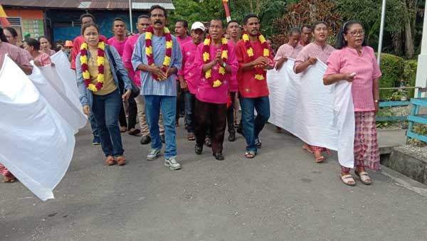 Tarian Tradisional Warnai Penyambutan Pela Gandong Wassu di Desa Waesamu 1 Pela gandong Wassu Waesamu2