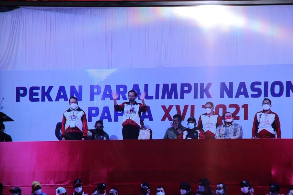 Presiden Jokowi Tutup Peparnas XVI Papua 2021