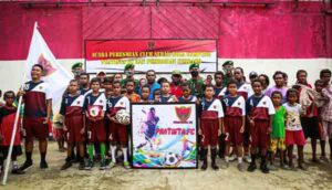Asah Bakat Anak-anak di Batas Negara, Satgas TNI Dirikan Klub Sepak Bola