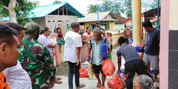 Wabup Gerson korban banjir Waeturan3