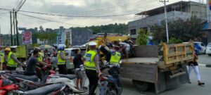 Hari Kedua Operasi Zebra Puluhan Kendaraan Terjaring, 1 Mobil Dinas Ditilang 3 WhatsApp Image 2021 11 16 at 18.50.07 1