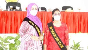 Widya Lantik Cornelia Selsily Sebagai Ina Parenting Bursel