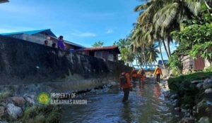 Tim SAR Kabupaten Buru Belum Hentikan Pencarian Bocah Terseret Banjir