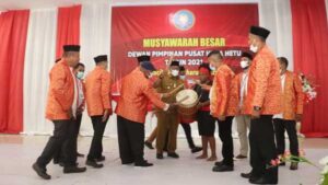 Ini Pesan Gubernur Maluku saat Buka Mubes Hena Hetu