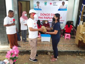 Donor Darah Sukarela PMI Papua Barat Peringati Hari Relawan Sedunia