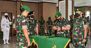 Sejumlah Pejabat Kodam XVI/ Pattimura Jalani Sertijab