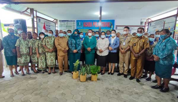 Waket DPRD Biak An Kbarek Pelantikan PKK yafdas