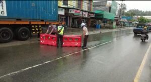 Antisipasi Banjir Saat Hujan, Satlantas Manokwari Gelar Rekayasa Lalulintas