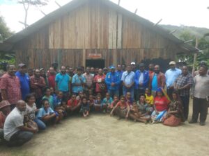Berbagi Kasih, Demokrat Papua Bantu Pembangunan 2 Gereja di Wamena 3 WhatsApp Image 2021 12 14 at 21.25.191