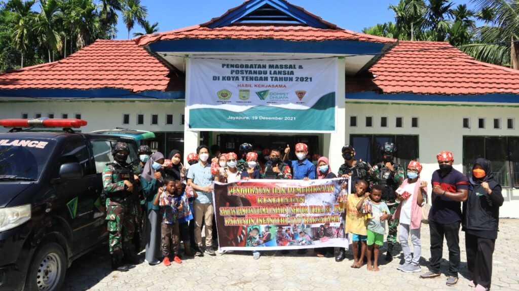 Satgas Yonif 711/RKS Gandeng FK Uncen Gelar Baksos di Perbatasan RI-PNG