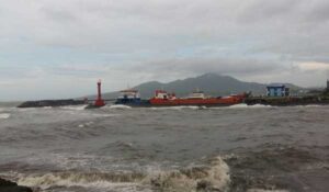 Otoritas Pelabuhan Dobo Ingatkan Kapal Laut Menunda Pelayaran