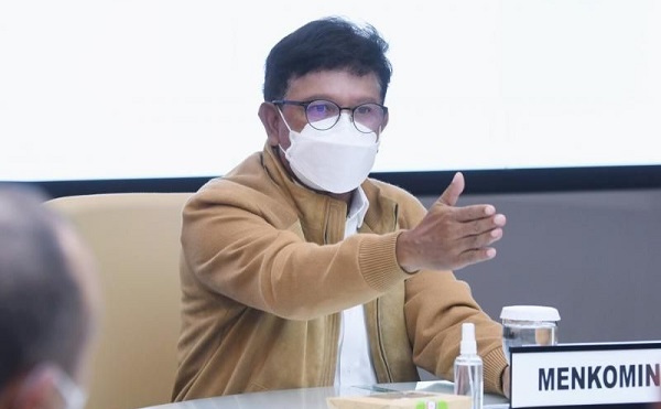 menteri johnny satgas komunikasi papua