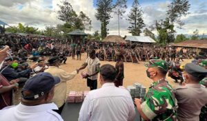 TNI-Polri Bersama Forkopimda Lapago Selesaikan Konflik Masyarakat di Wamena