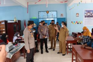 Kapolda Tornagogo Nilai Vaksinasi di Kota Sorong Berjalan Lancar