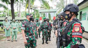 Danrem 172/PWY Dampingi Kunker Pangdam Cenderawasih ke Batas RI-PNG