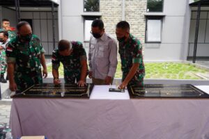 Kasdam Cenderawasih Resmikan 25 Unit Rumdis TNI-AD Yonif 751/VJS