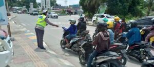 Satlantas Manokwari Tindak 11 Pelanggaran Dalam Patroli Rutin